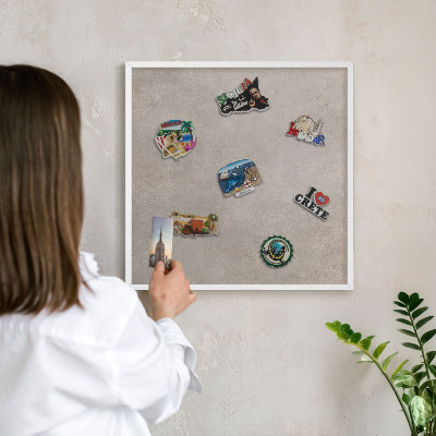 Magnetisch bord van metaal in een witte lijst Neutrale elegantie
