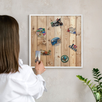 Magnetisch bord voor de muur met witte lijst Houten planken