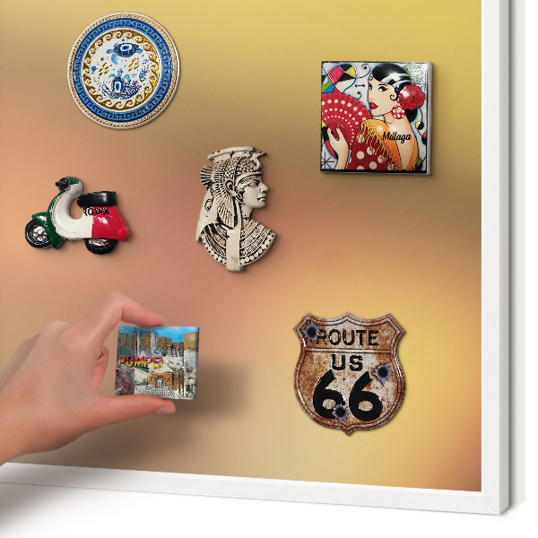 Magnetisch bord van metaal in een witte lijst Kleurrijke gloed
