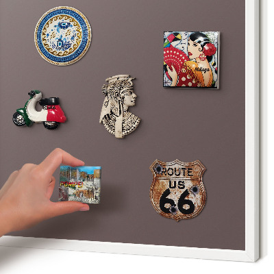 Magnetisch bord van metaal in een witte lijst Vervaagd bruin