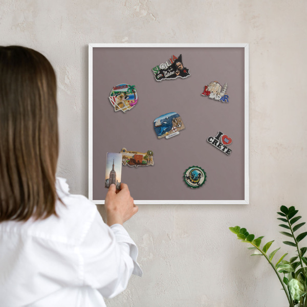 Magnetisch bord voor de muur met witte lijst Asbruin