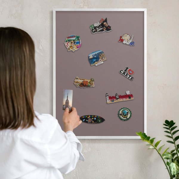Magnetisch bord voor de muur met witte lijst Asbruin