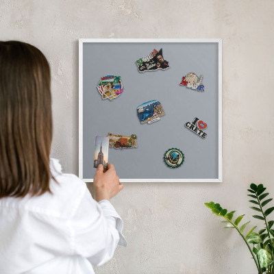 Magnetisch bord voor de muur met witte lijst Delicaat grijs