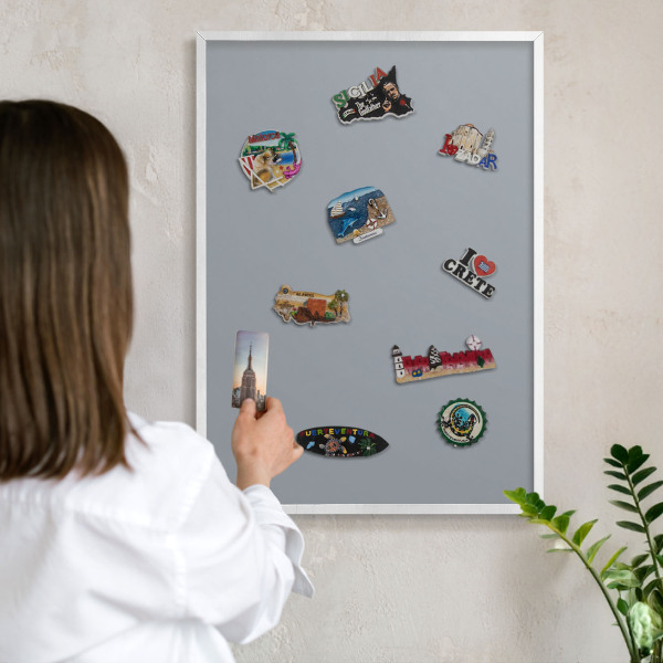 Magnetisch bord voor de muur met witte lijst Delicaat grijs