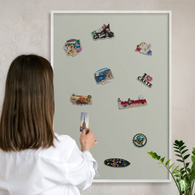 Magnetisch bord van metaal in een witte lijst Warmgrijs
