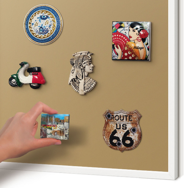 Magnetisch bord van metaal in een witte lijst Bruine kleur