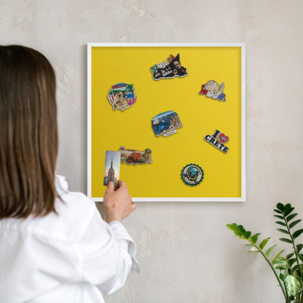 Magnetisch bord voor de muur met witte lijst Intens geel