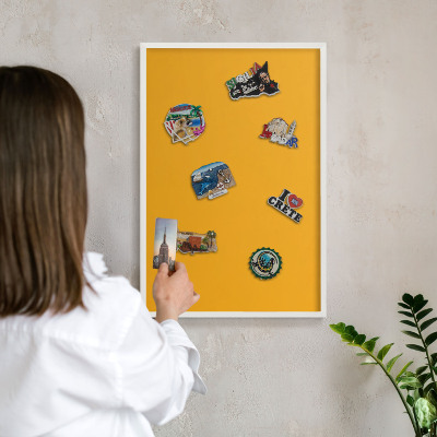 Magnetisch bord voor de muur met witte lijst Levendig oranje