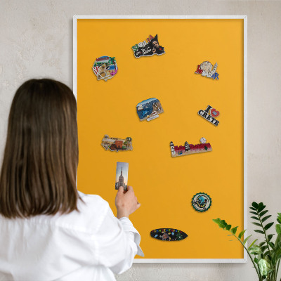 Magnetisch bord voor de muur met witte lijst Levendig oranje