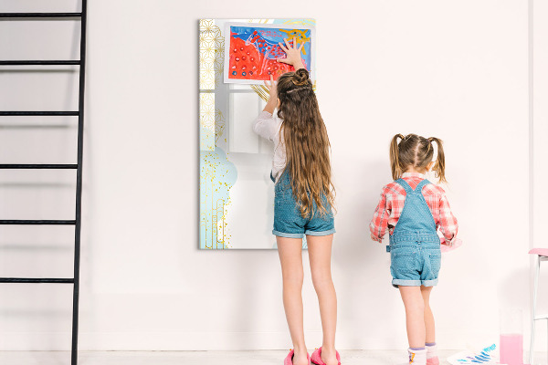 Decoratief glazen wandbord beschrijfbaar en magnetisch Een creatieve ruimte voor herinneringen en notities