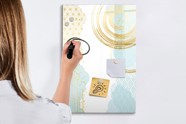 Decoratief glazen wandbord beschrijfbaar en magnetisch Een creatieve ruimte voor herinneringen en notities