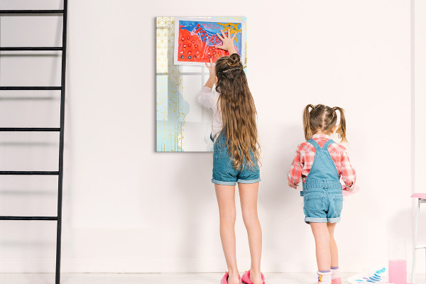 Decoratief glazen wandbord beschrijfbaar en magnetisch Een creatieve ruimte voor herinneringen en notities