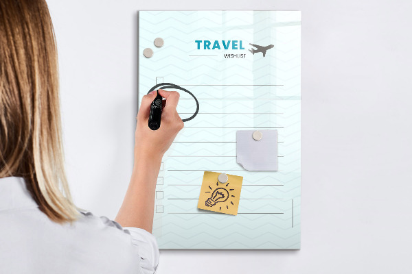 Decoratief glazen wandbord beschrijfbaar en magnetisch Reiswenslijst met inspiratie