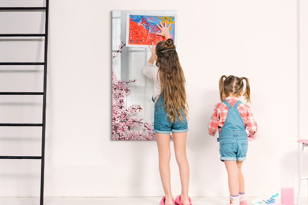 Decoratief glazen wandbord beschrijfbaar en magnetisch Een creatieve ruimte voor foto's en notities
