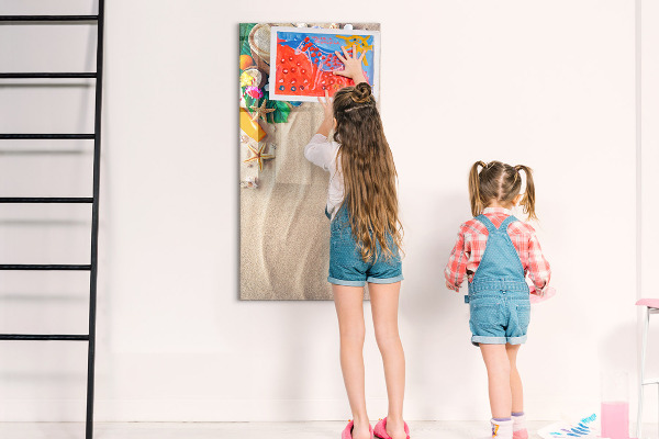 Decoratief glazen wandbord beschrijfbaar en magnetisch Een creatief moodboard voor vakantieherinneringen