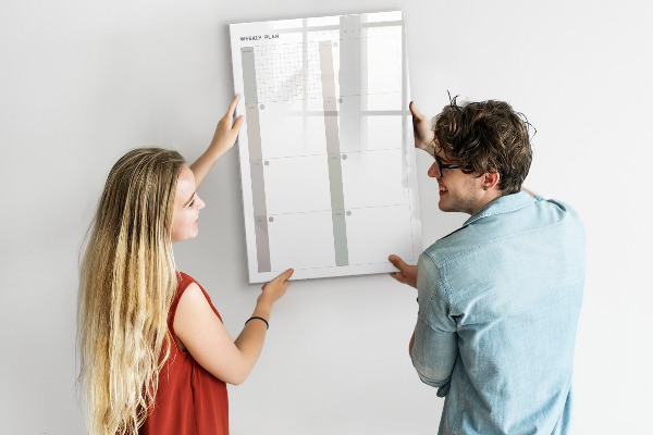 Decoratief glazen wandbord beschrijfbaar en magnetisch Weekplanning met ruimte voor foto's