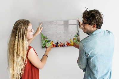Decoratief glazen wandbord beschrijfbaar en magnetisch Een creatieve ruimte voor herinneringen en foto's