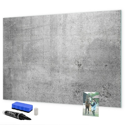 Decoratief glazen wandbord beschrijfbaar en magnetisch Een modern prikbord voor het ophangen van foto's.