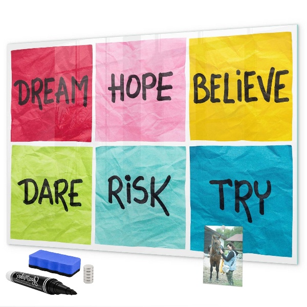 Memobord van glas met print inclusief neodymium magneten Inspirerende slogans voor actie en dromen.