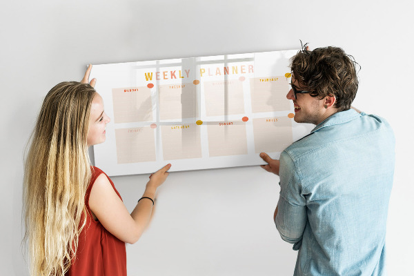 Decoratief glazen wandbord beschrijfbaar en magnetisch Weekplanner met ruimte voor foto's