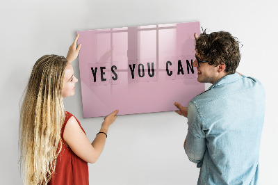 Decoratief glazen wandbord beschrijfbaar en magnetisch Een inspirerende ruimte voor zelfexpressie.