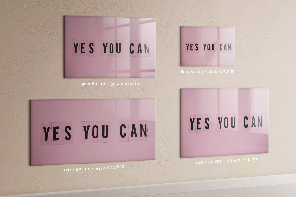 Decoratief glazen wandbord beschrijfbaar en magnetisch Een inspirerende ruimte voor zelfexpressie.