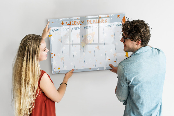 Decoratief glazen wandbord beschrijfbaar en magnetisch Weekplanner met ruimte voor foto's