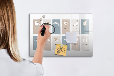 Decoratief glazen wandbord beschrijfbaar en magnetisch Een creatieve kalender voor elk seizoen.
