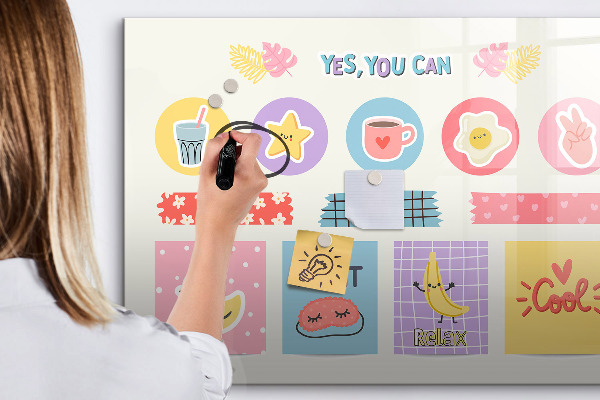 Decoratief glazen wandbord beschrijfbaar en magnetisch Een motiverend prikbord vol inspiratie.