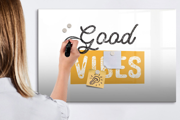 Decoratief glazen wandbord beschrijfbaar en magnetisch Positieve vibes en herinneringen