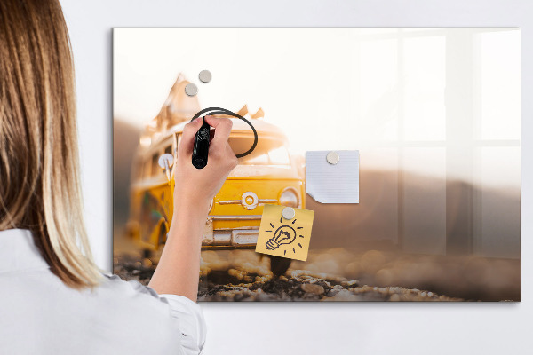Decoratief glazen wandbord beschrijfbaar en magnetisch Kleurrijke herinneringen tegen de achtergrond van de natuur.