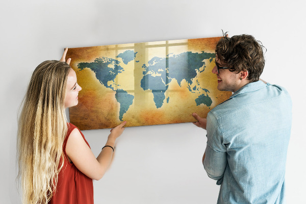 Decoratief glazen wandbord beschrijfbaar en magnetisch Wereldkaart met ruimte voor foto's