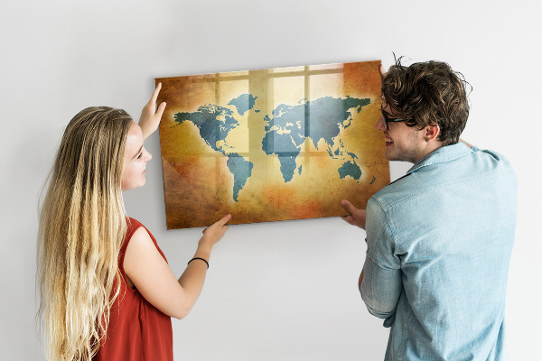 Decoratief glazen wandbord beschrijfbaar en magnetisch Wereldkaart met ruimte voor foto's