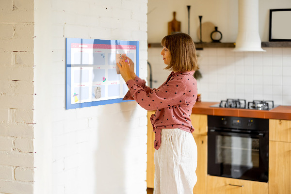 Decoratief glazen wandbord beschrijfbaar en magnetisch Jaarplanner met ruimte voor foto's