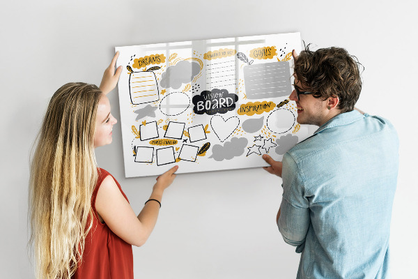 Decoratief glazen wandbord beschrijfbaar en magnetisch Een visionboard om je dromen waar te maken.