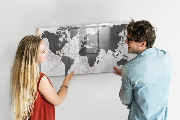 Memobord van glas met print inclusief neodymium magneten Een wereldkaart met herinneringen en aantekeningen.