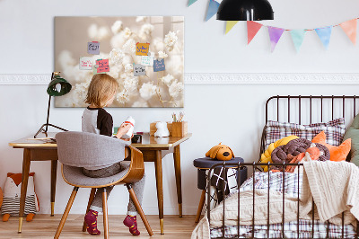 Decoratief glazen wandbord beschrijfbaar en magnetisch Een creatieve plek voor herinneringen en foto's