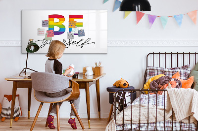 Decoratief glazen wandbord beschrijfbaar en magnetisch Wees jezelf en deel momenten.