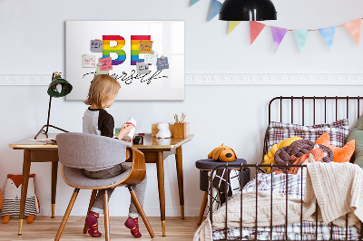 Decoratief glazen wandbord beschrijfbaar en magnetisch Wees jezelf en deel momenten.