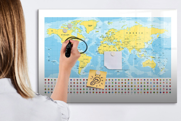 Memobord van glas met print inclusief neodymium magneten Een wereldkaart voor personalisatie en herinneringen.