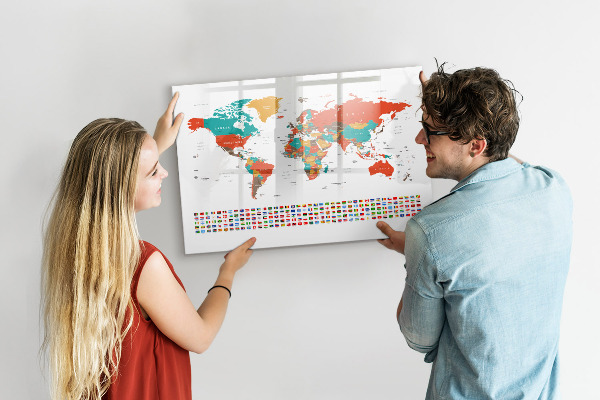 Decoratief glazen wandbord beschrijfbaar en magnetisch Interactieve wereldkaart met foto's