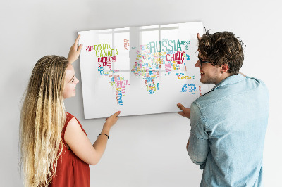 Decoratief glazen wandbord beschrijfbaar en magnetisch Een wereldkaart met persoonlijke herinneringen.