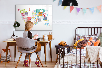 Decoratief glazen wandbord beschrijfbaar en magnetisch Een wereldkaart met persoonlijke herinneringen.