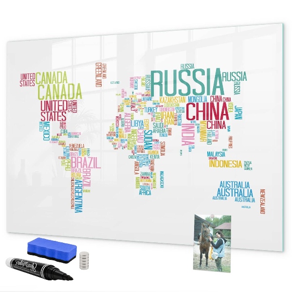 Decoratief glazen wandbord beschrijfbaar en magnetisch Een wereldkaart met persoonlijke herinneringen.