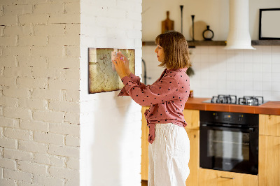 Decoratief glazen wandbord beschrijfbaar en magnetisch Een wereldkaart met persoonlijke herinneringen.