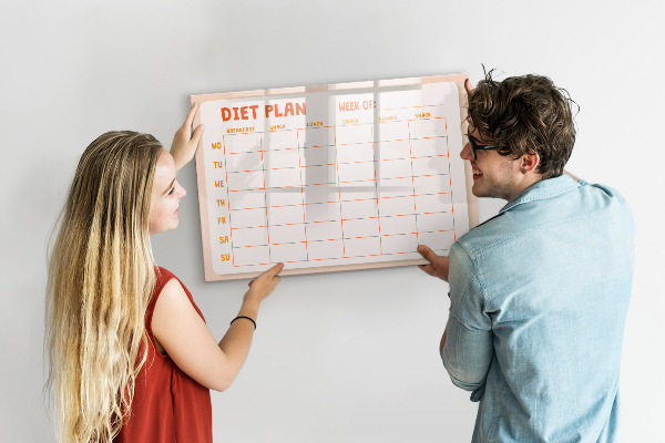 Decoratief glazen wandbord beschrijfbaar en magnetisch Dieetplan voor de hele week
