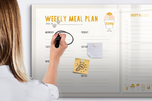 Decoratief glazen wandbord beschrijfbaar en magnetisch Maaltijdplan voor de week