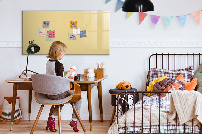 Decoratief glazen wandbord beschrijfbaar en magnetisch Een knusse plek voor herinneringen en aantekeningen.