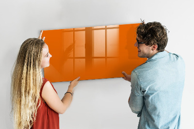 Decoratief glazen wandbord beschrijfbaar en magnetisch Een creatieve manier om je foto's te presenteren.