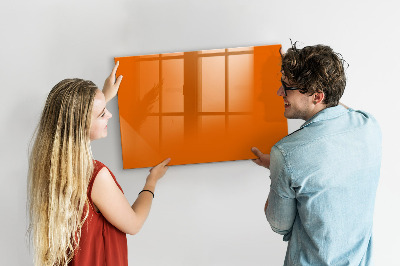 Decoratief glazen wandbord beschrijfbaar en magnetisch Een creatieve manier om je foto's te presenteren.